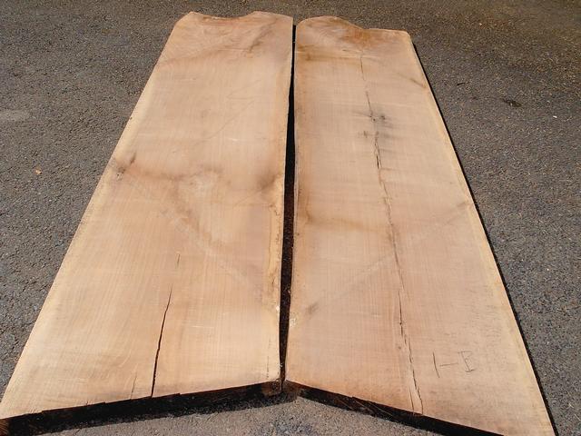 Walnut, Black flitches 2 x 25 x 105 (2 pcs) - DomEx Hardwoods